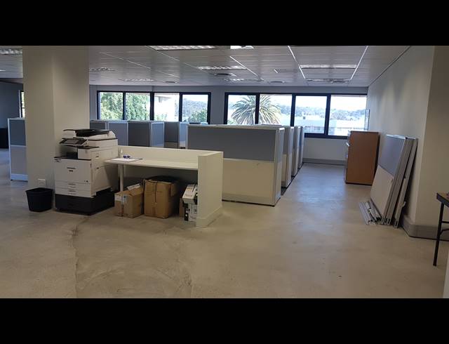 403M² OFFICE TO LET IN TYGER VALLEY